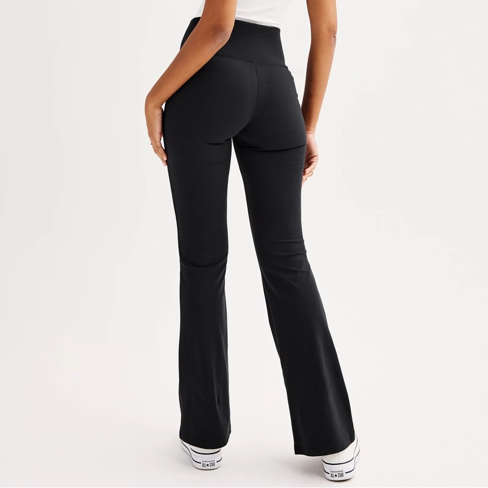 NWT SO Mid-rise Sporty Flare Leggings Size Large - Picture 2 of 7